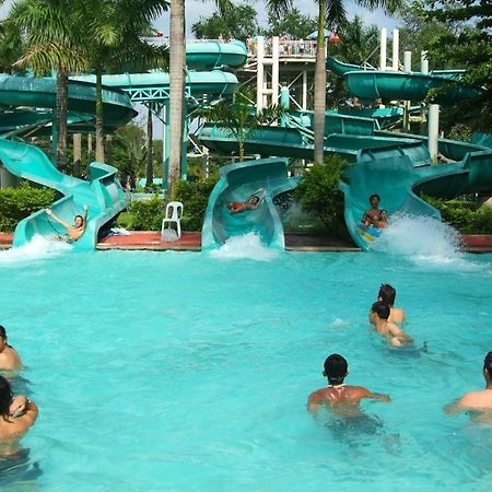 Fontana Hotel And Villas - Fontana Hot Spring Leisure Parks Mabalacat Kültér fotó