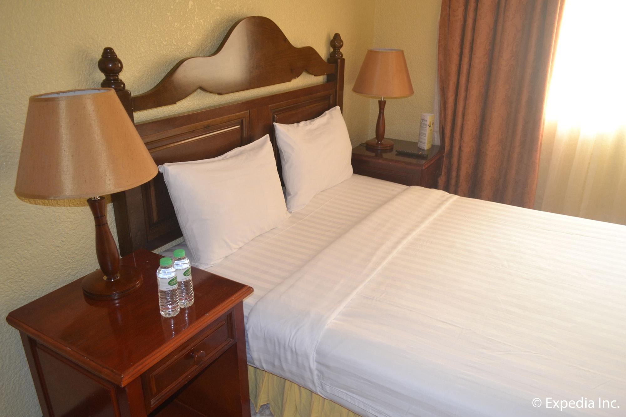Fontana Hotel And Villas - Fontana Hot Spring Leisure Parks Mabalacat Kültér fotó