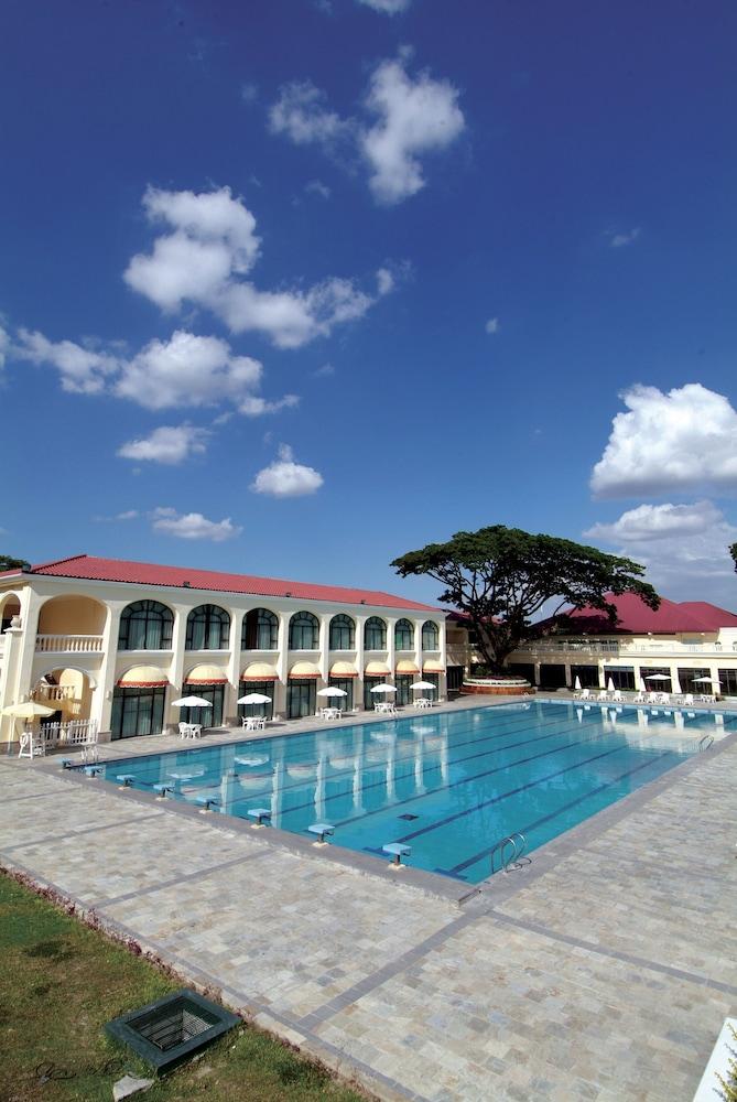 Fontana Hotel And Villas - Fontana Hot Spring Leisure Parks Mabalacat Kültér fotó