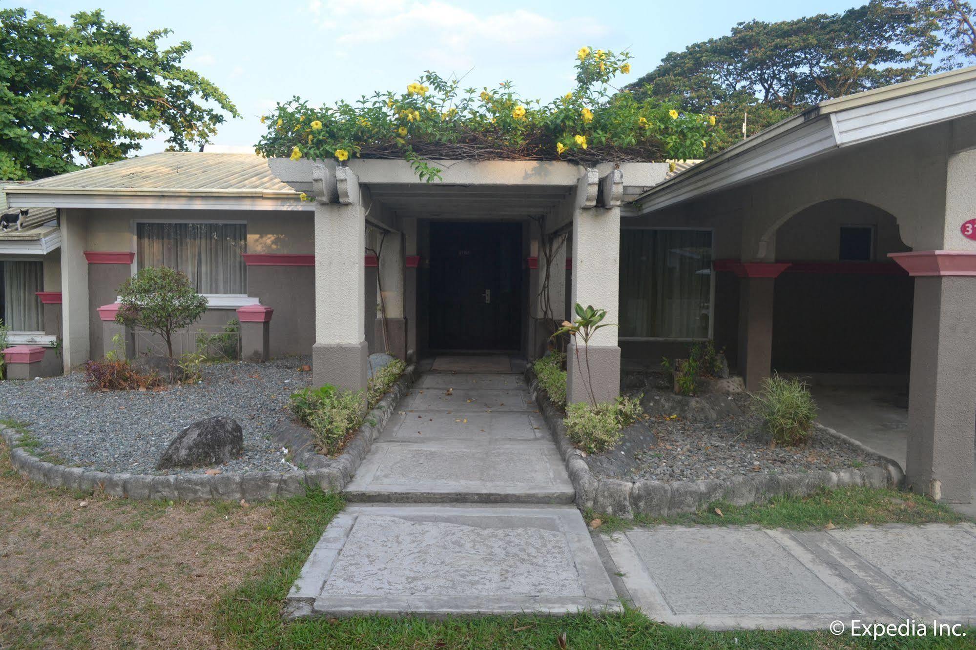 Fontana Hotel And Villas - Fontana Hot Spring Leisure Parks Mabalacat Kültér fotó