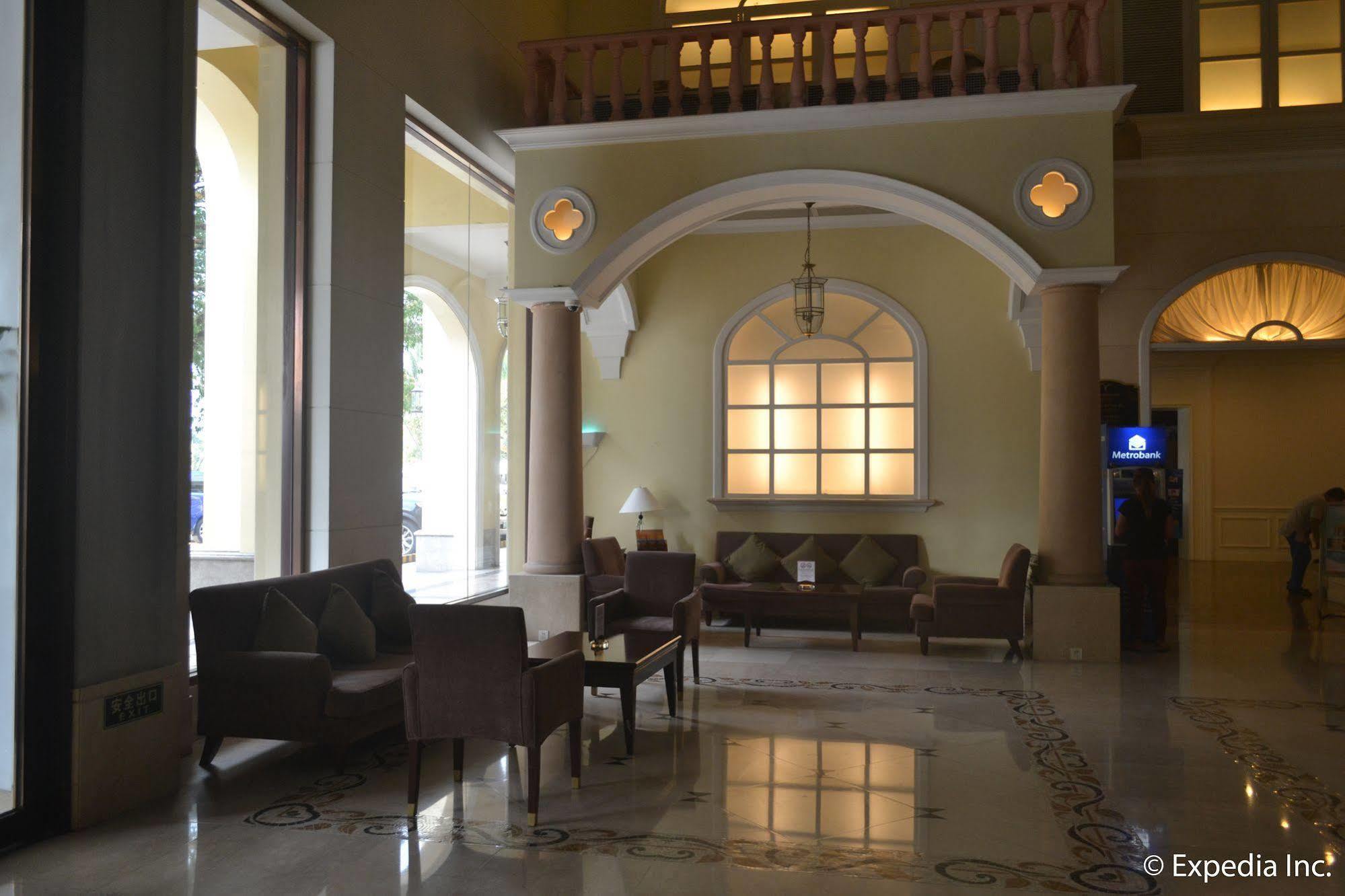 Fontana Hotel And Villas - Fontana Hot Spring Leisure Parks Mabalacat Kültér fotó