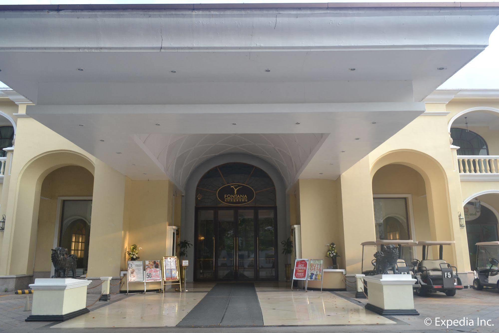 Fontana Hotel And Villas - Fontana Hot Spring Leisure Parks Mabalacat Kültér fotó