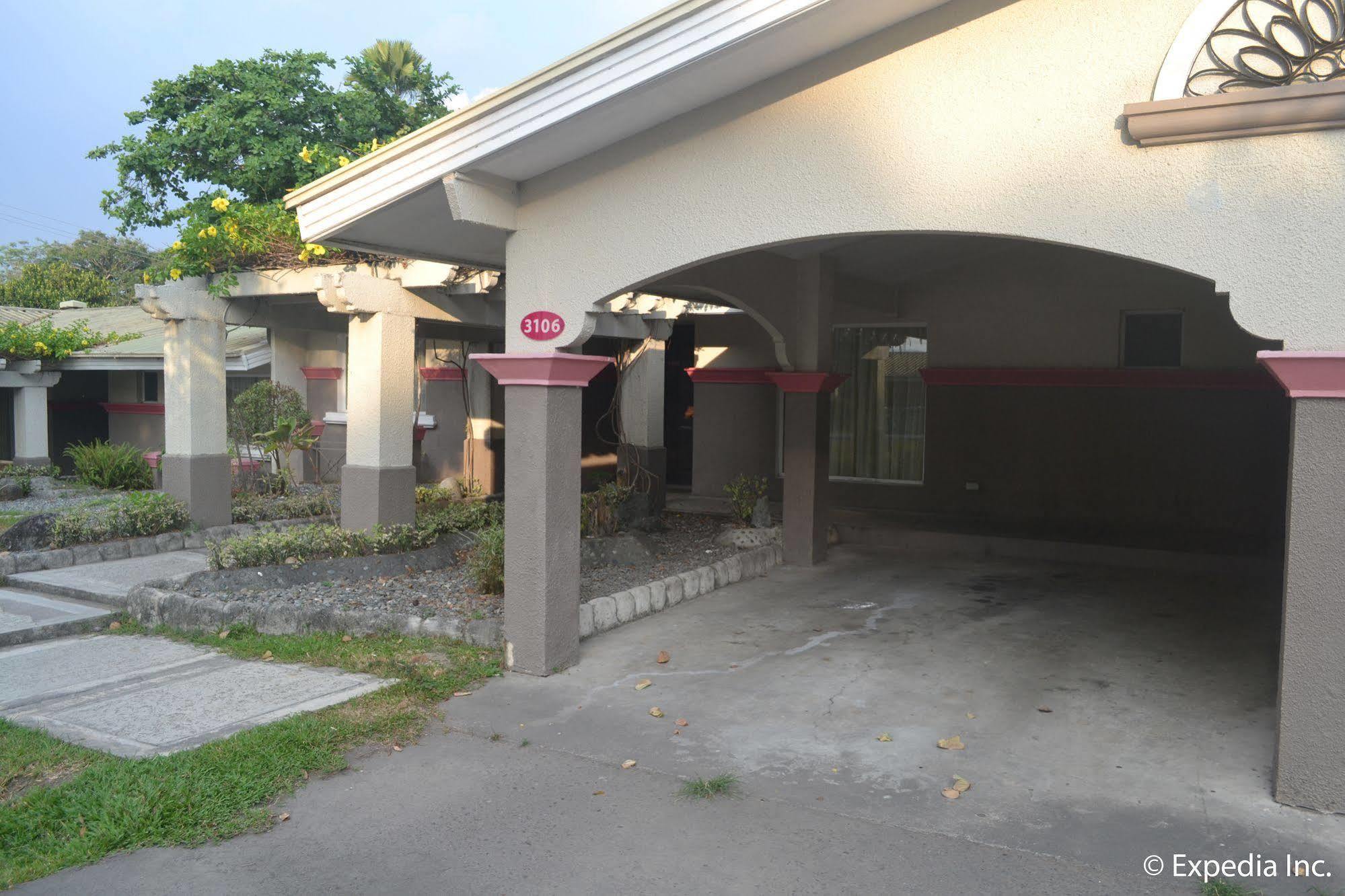 Fontana Hotel And Villas - Fontana Hot Spring Leisure Parks Mabalacat Kültér fotó